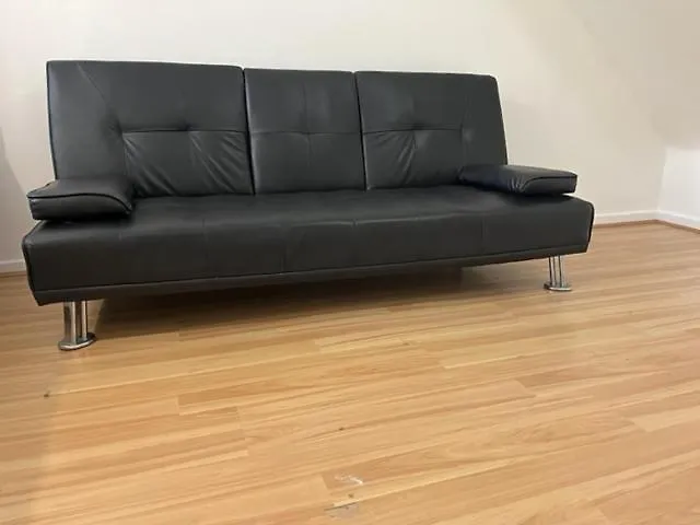 דירה לונדון Ensuite With Kitchen Ext Large Room With Balcony In Zone 2 בריטניה
